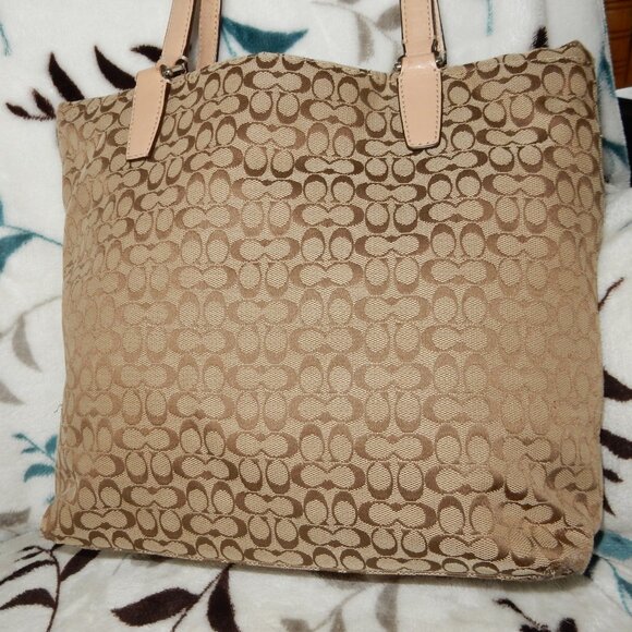 Coach tote - Picture 2 of 5